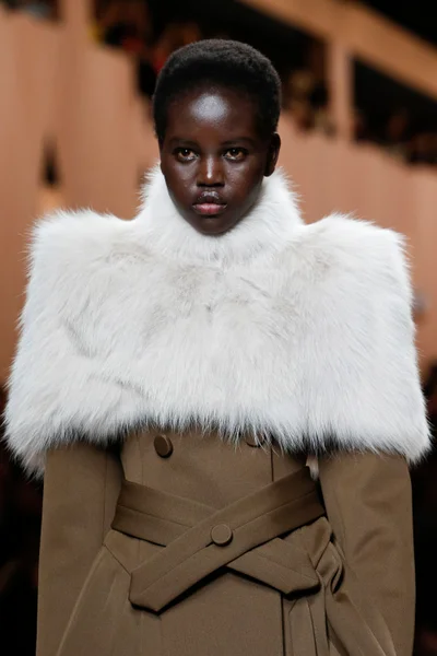 Look 36